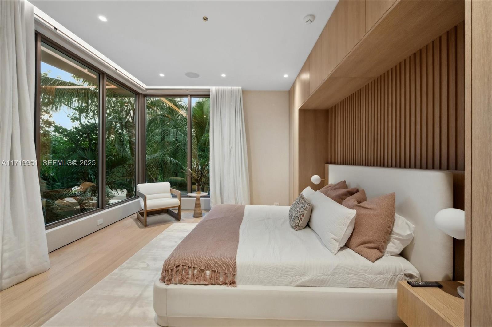 424 W Rivo Alto Dr Miami Beach, FL 33139