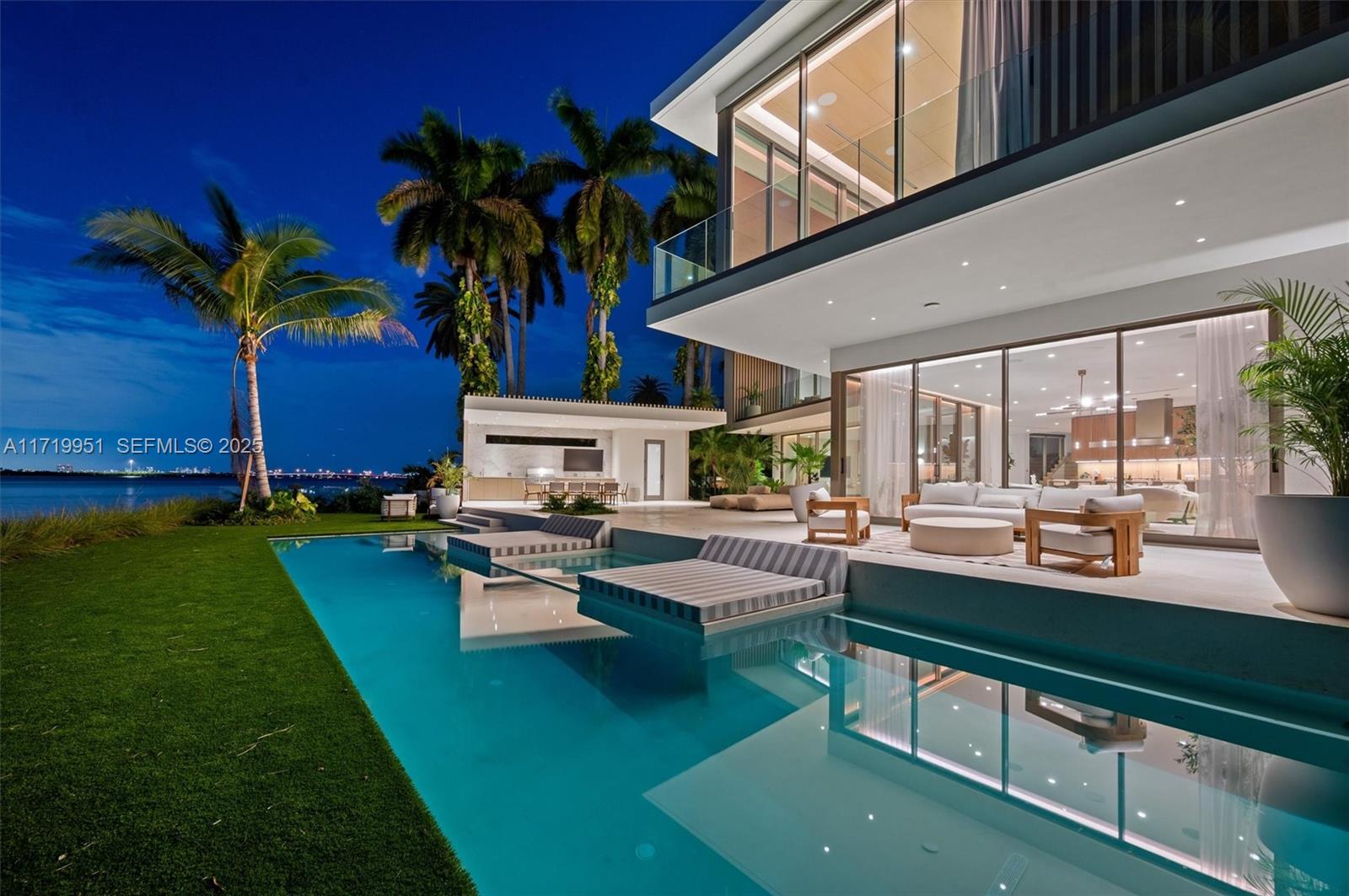 424 W Rivo Alto Dr Miami Beach, FL 33139