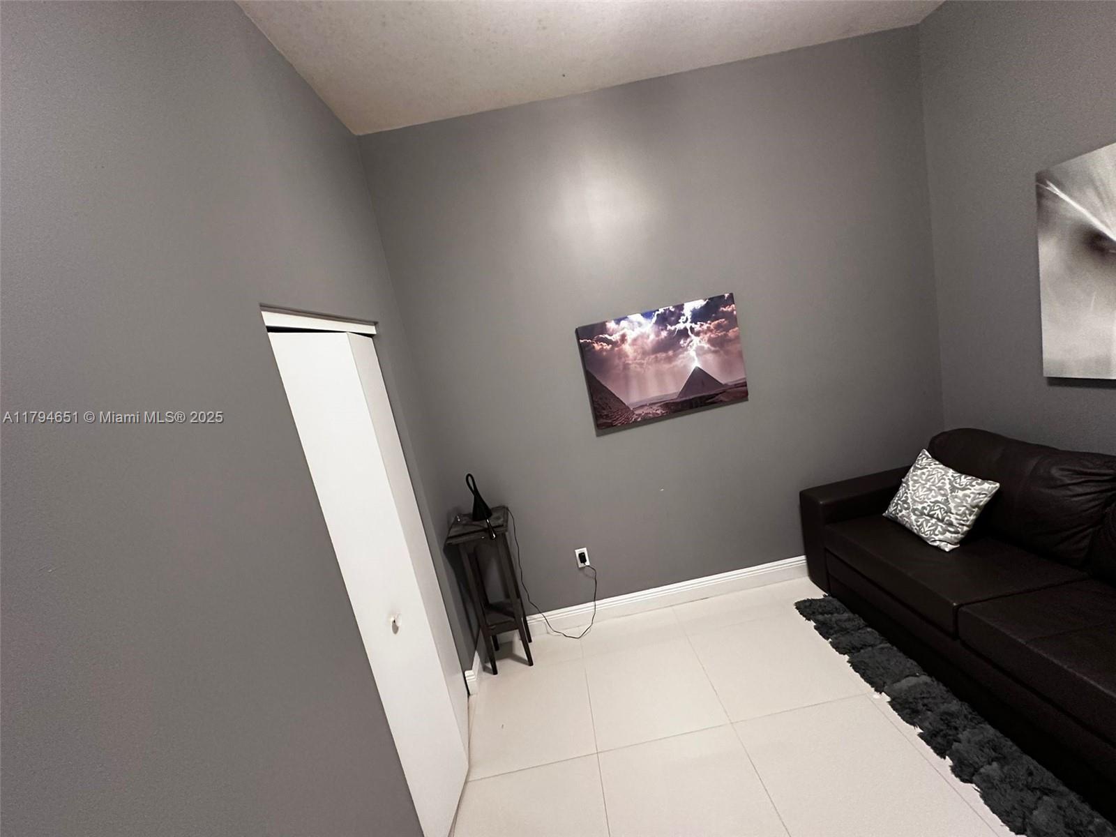 image Eloquence on the Bay9