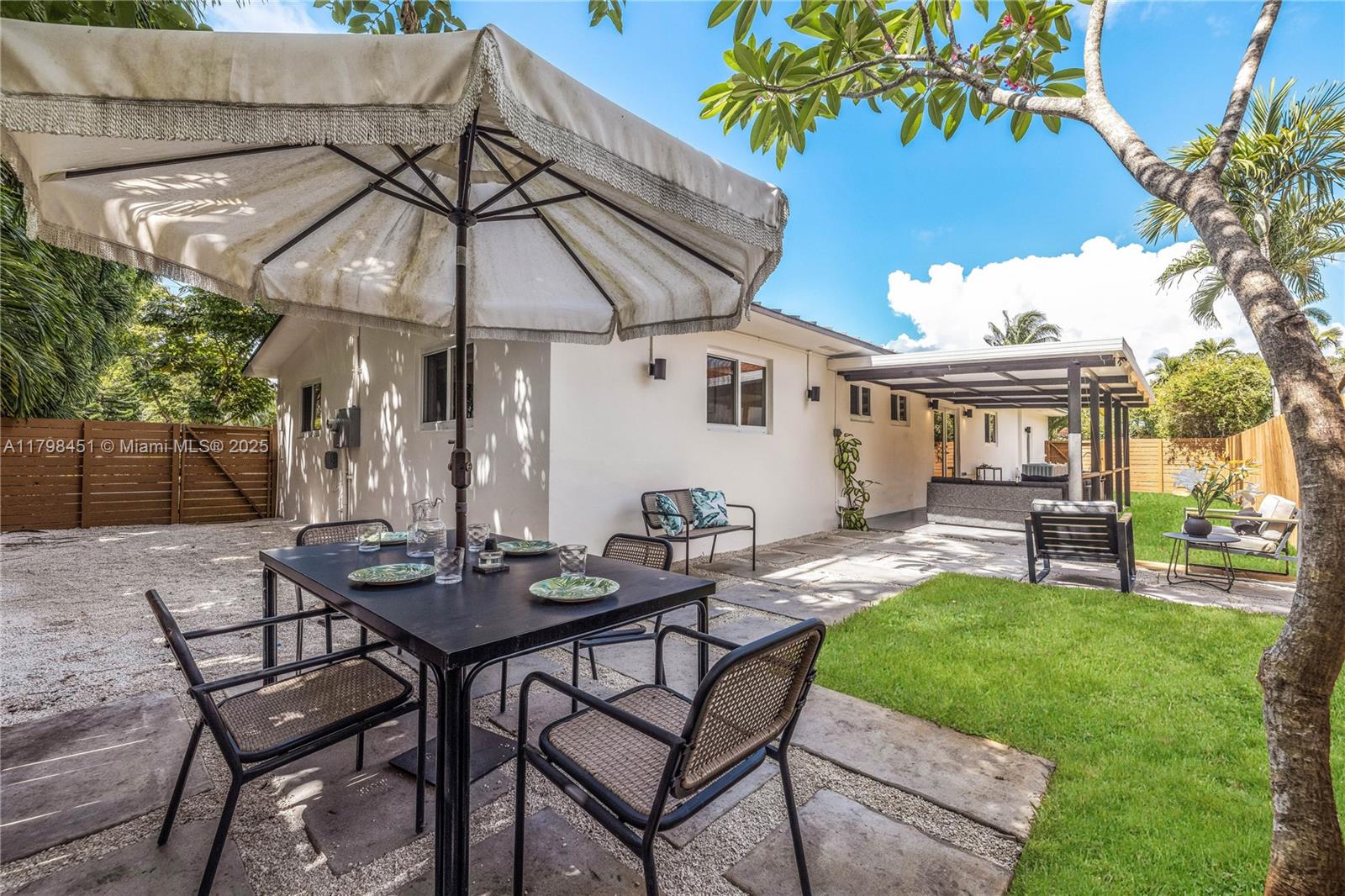 615 NE 115th St Biscayne Park, FL 33161