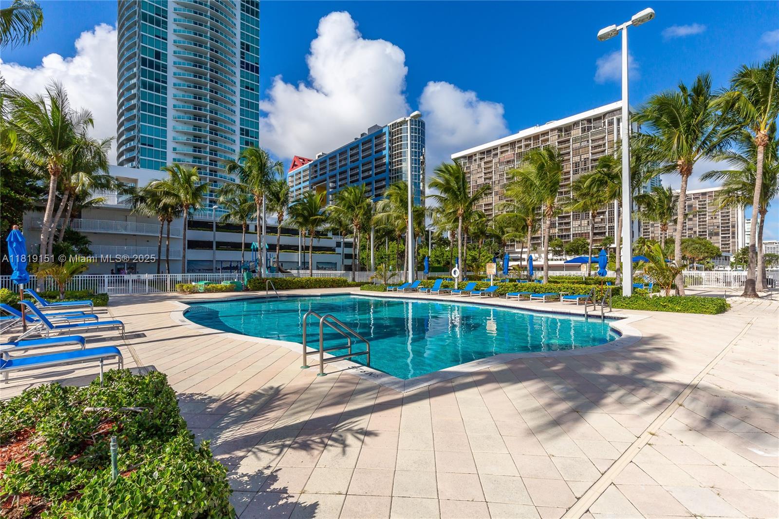 image Skyline On Brickell24