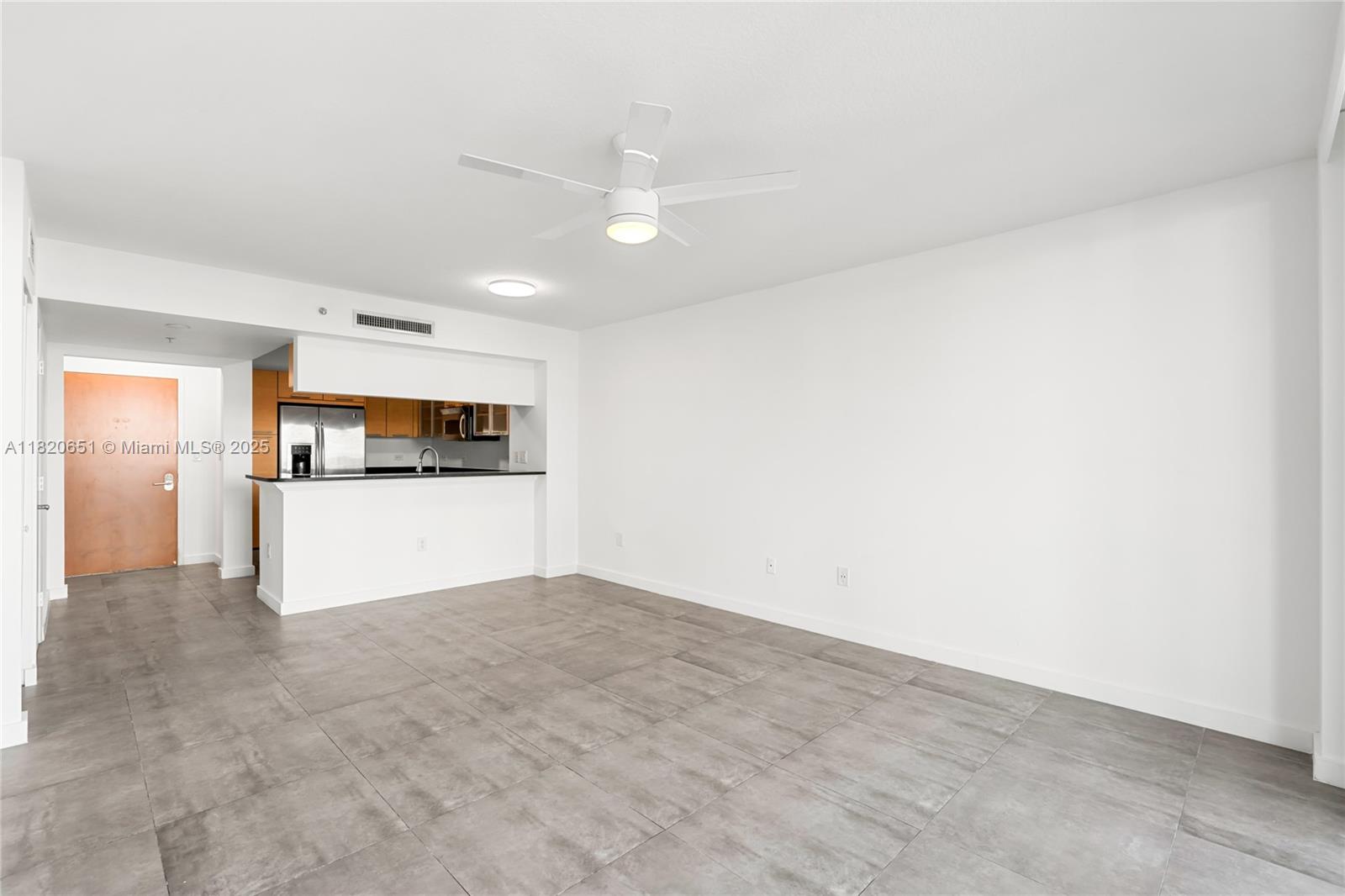 image BRICKELL ON THE RIVER10