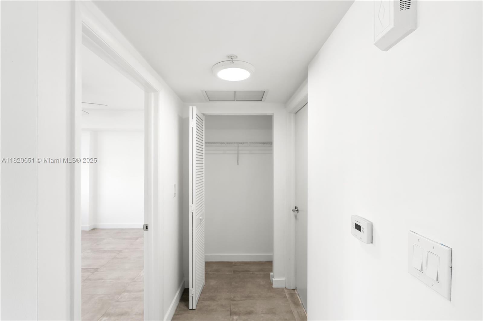 image BRICKELL ON THE RIVER13