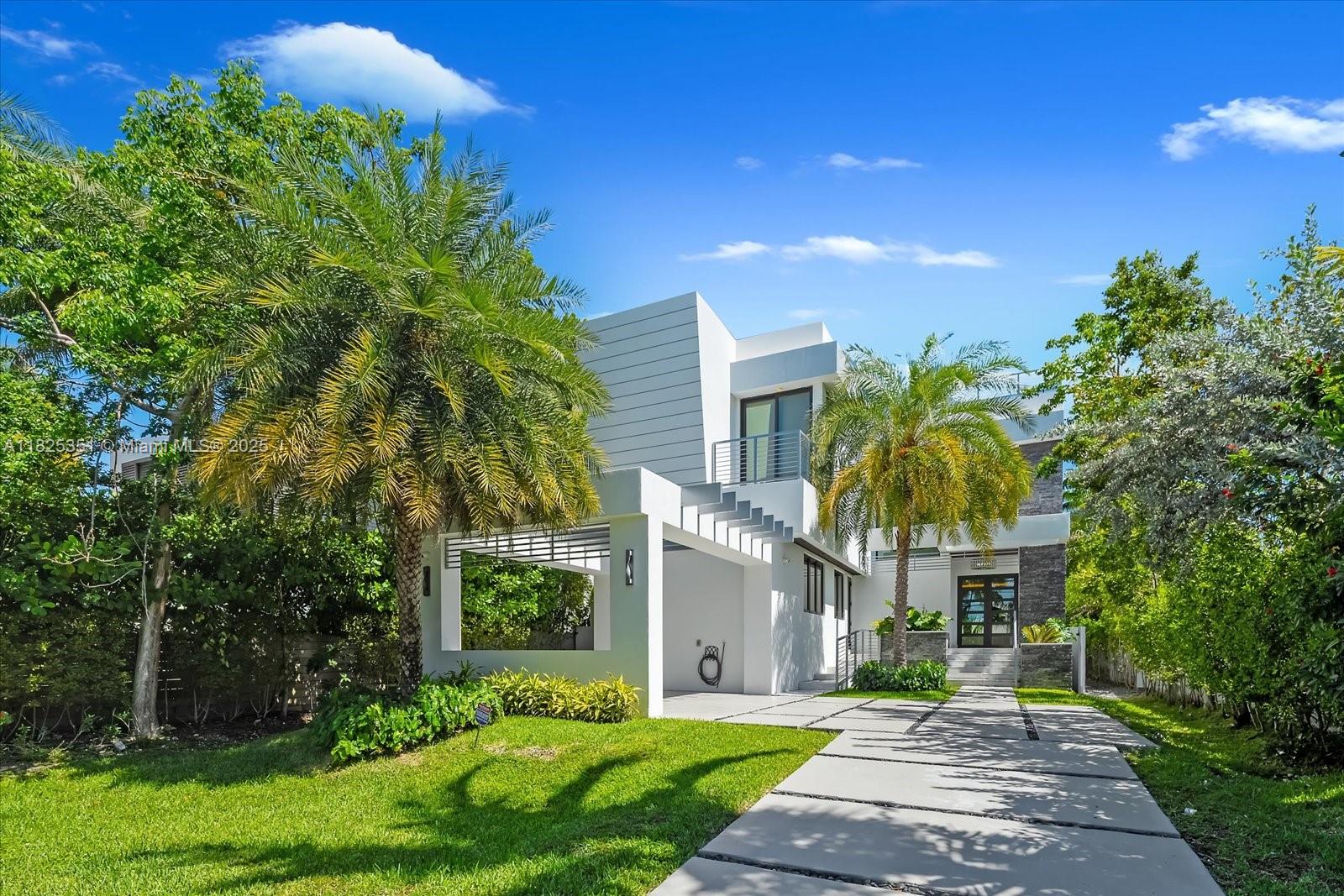 1311 Stillwater Dr,Miami Beach, FL 33141