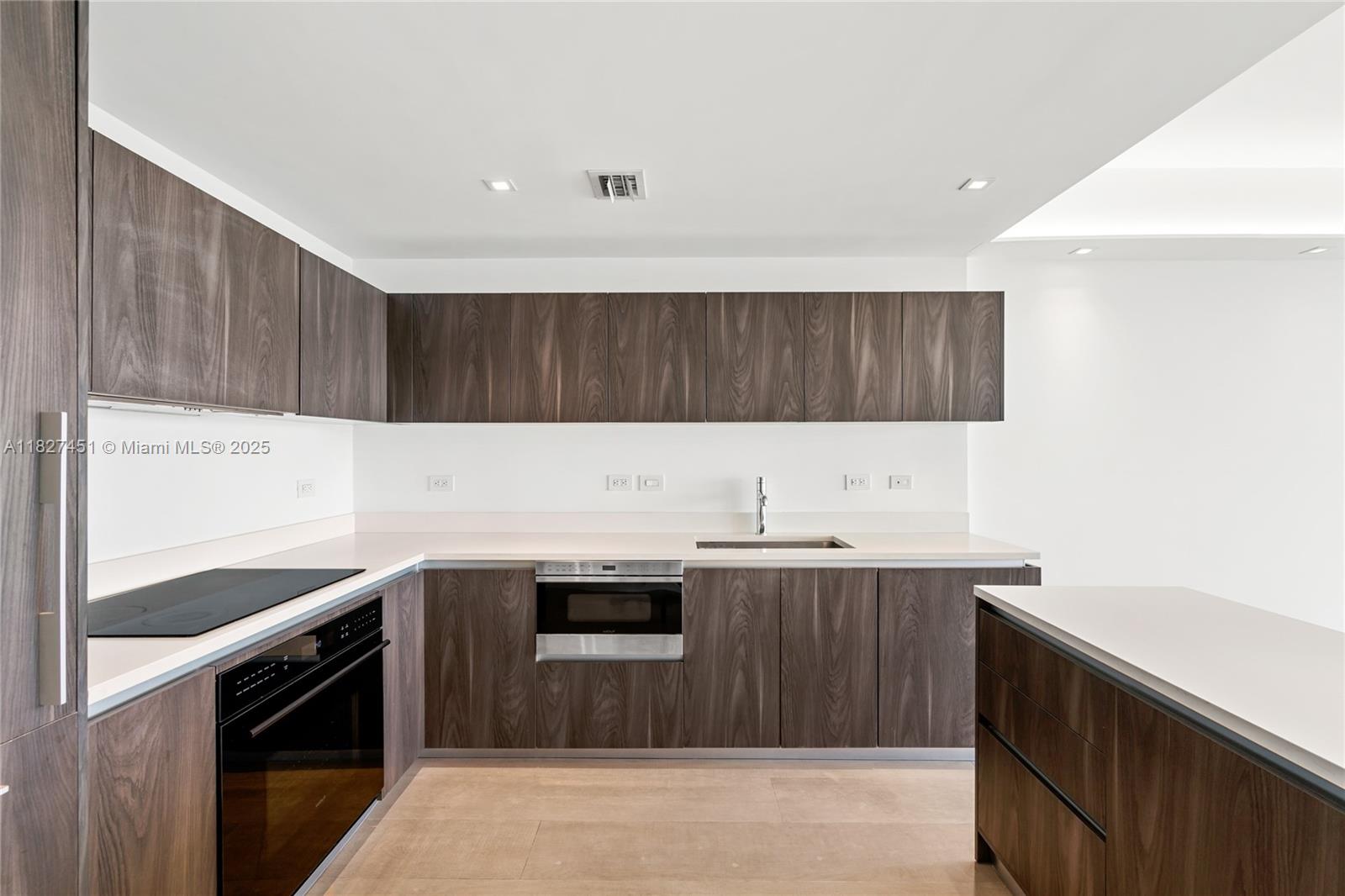 image One Paraiso Condo13