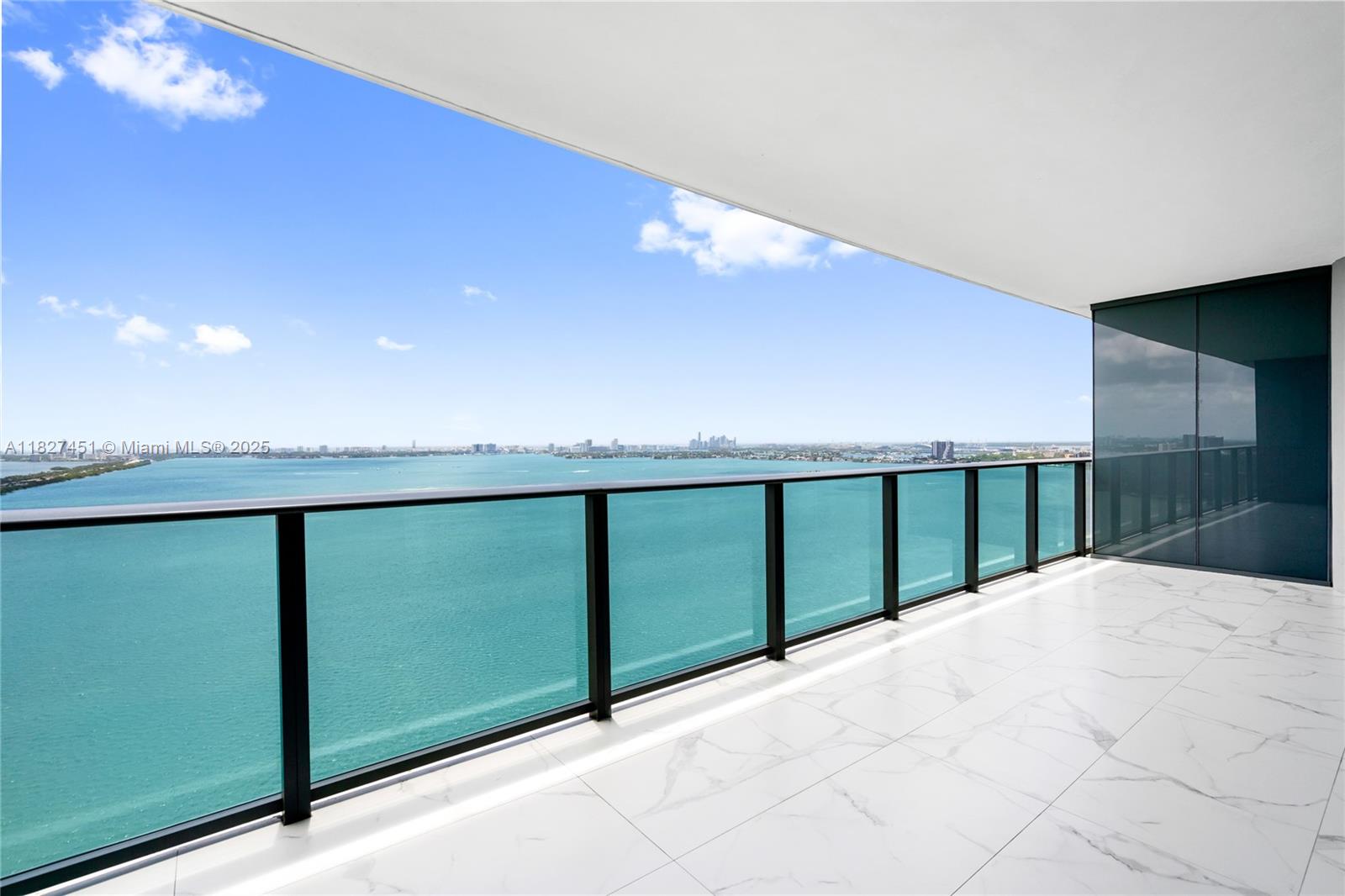 image One Paraiso Condo18