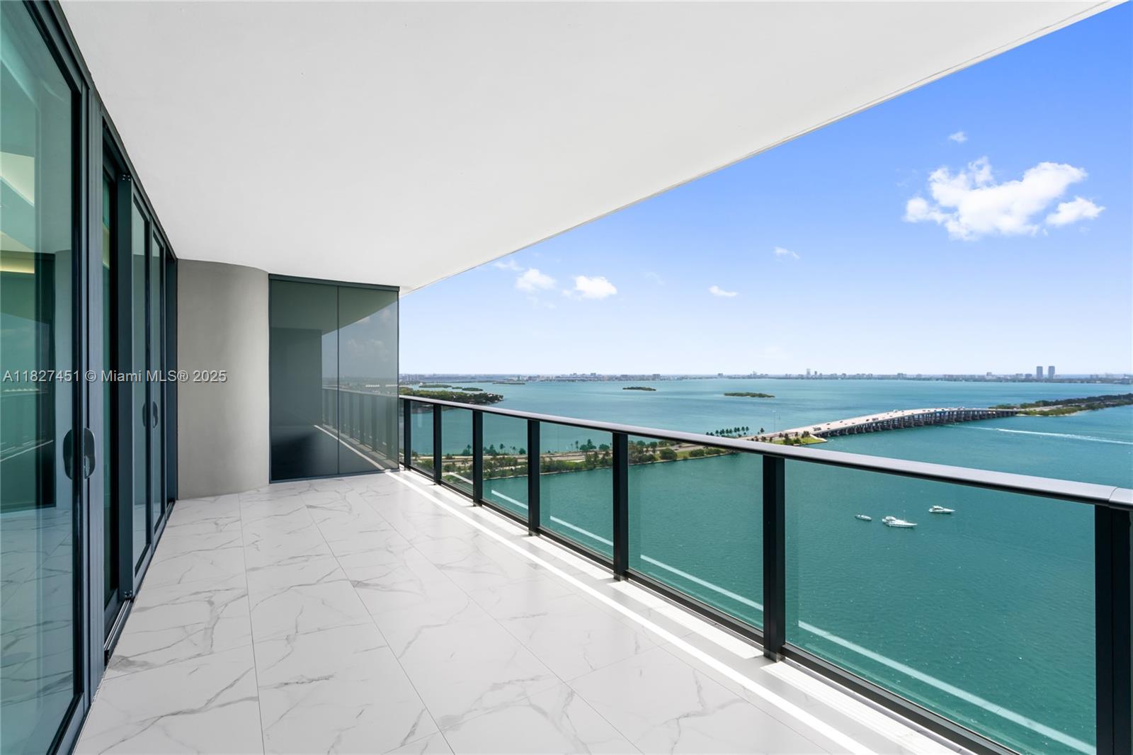 image One Paraiso Condo24