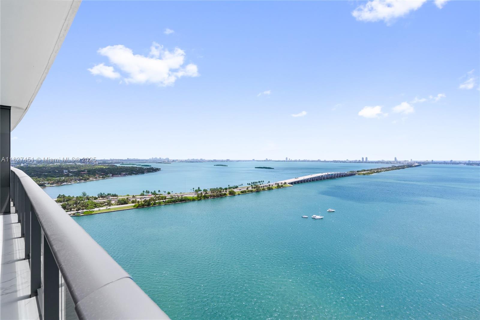 image One Paraiso Condo32