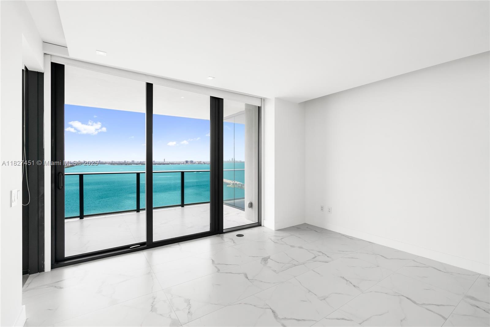 image One Paraiso Condo42