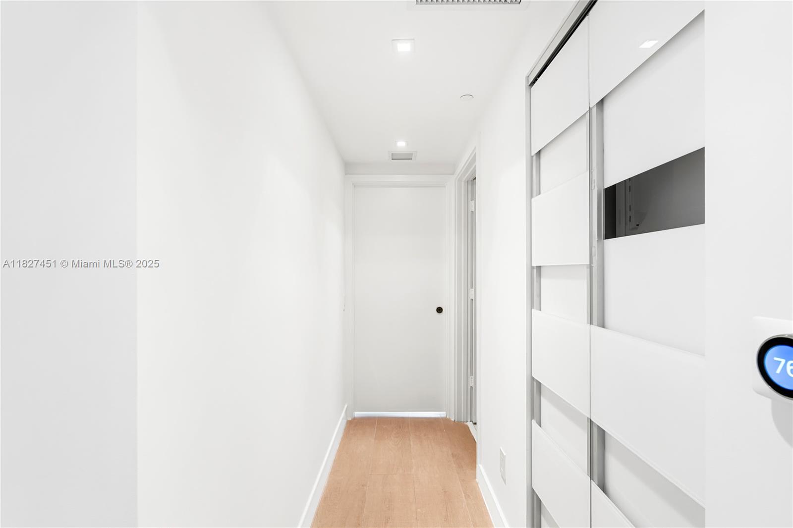 image One Paraiso Condo54