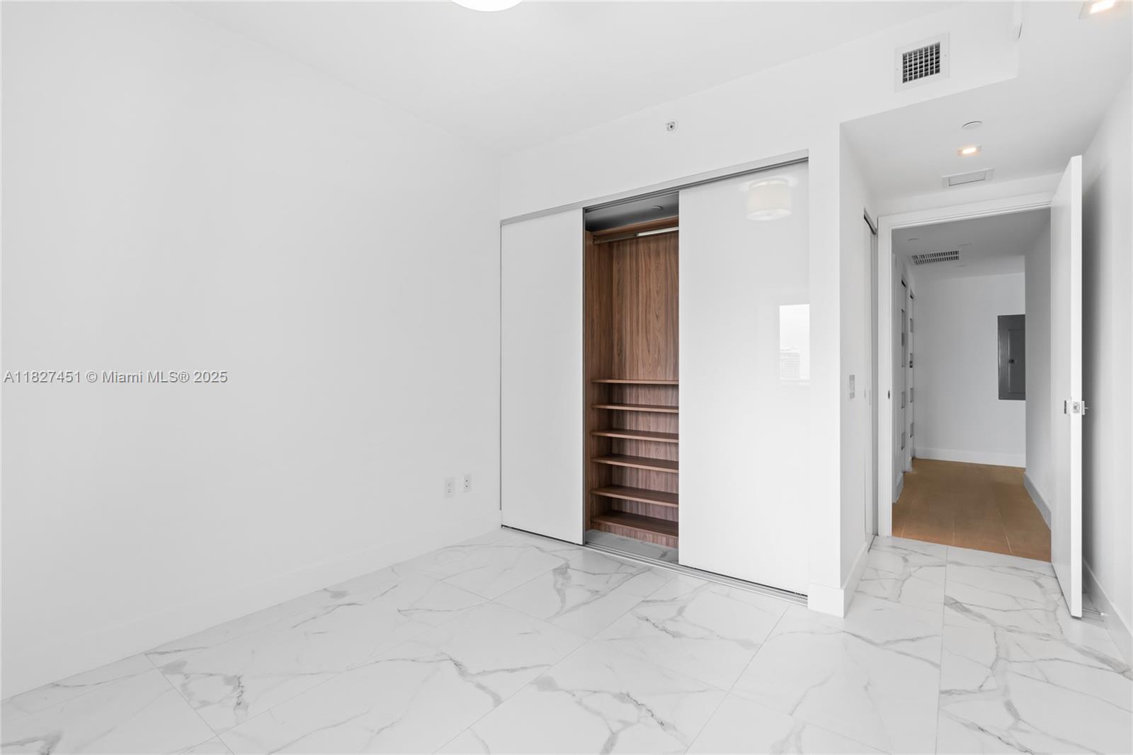 image One Paraiso Condo55