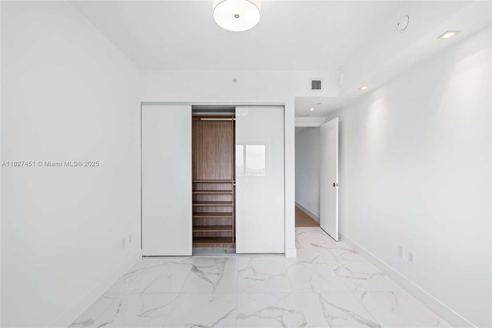 image One Paraiso Condo56