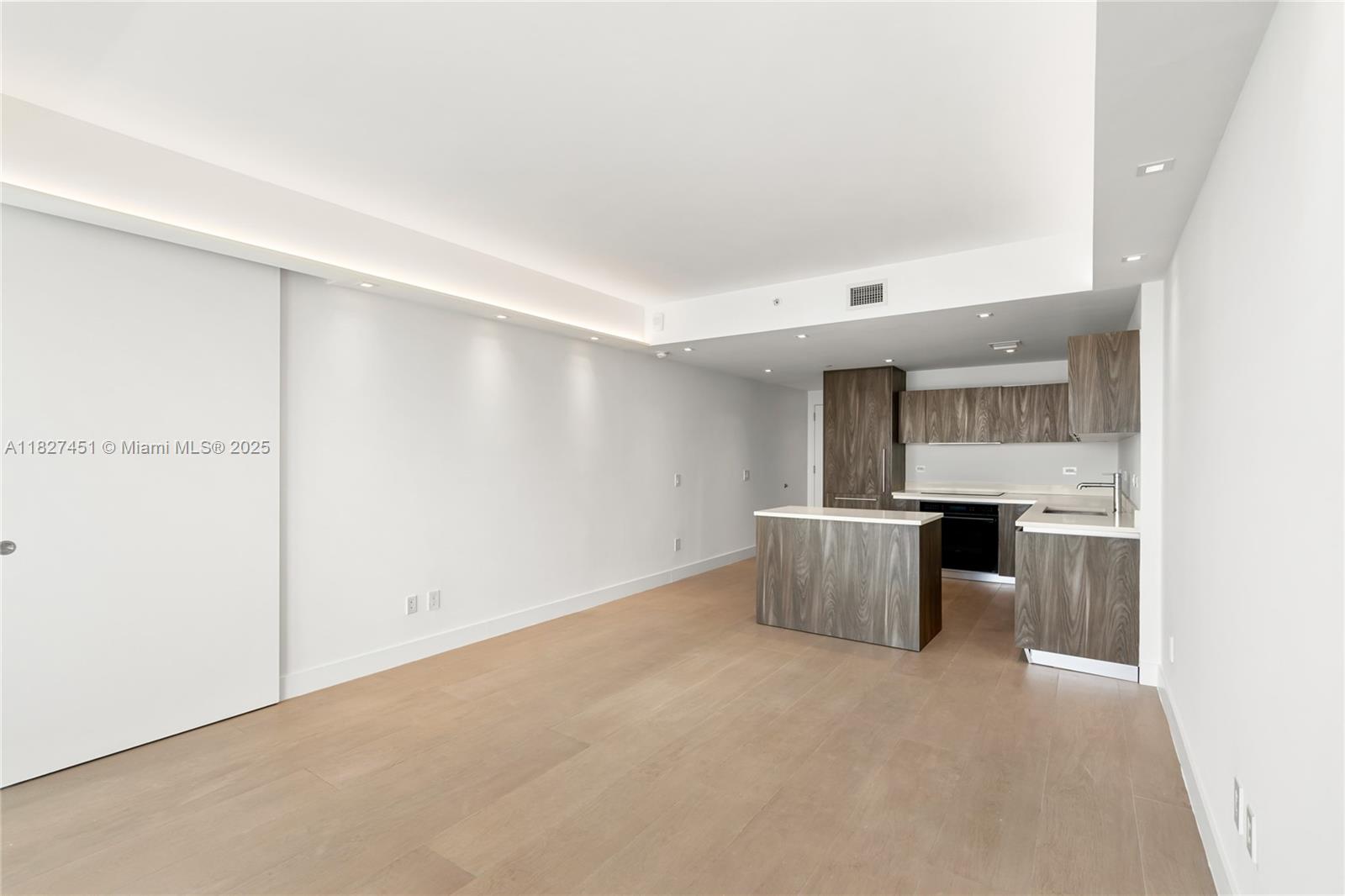 image One Paraiso Condo5