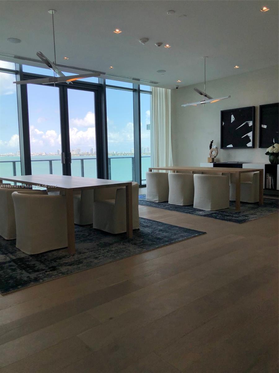 image One Paraiso Condo79