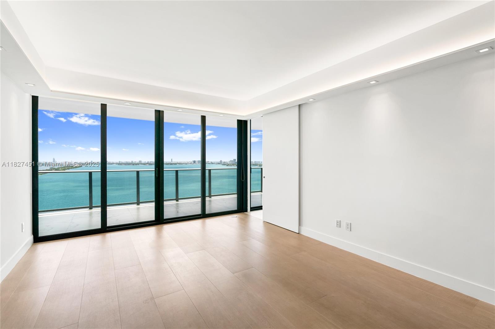 image One Paraiso Condo8