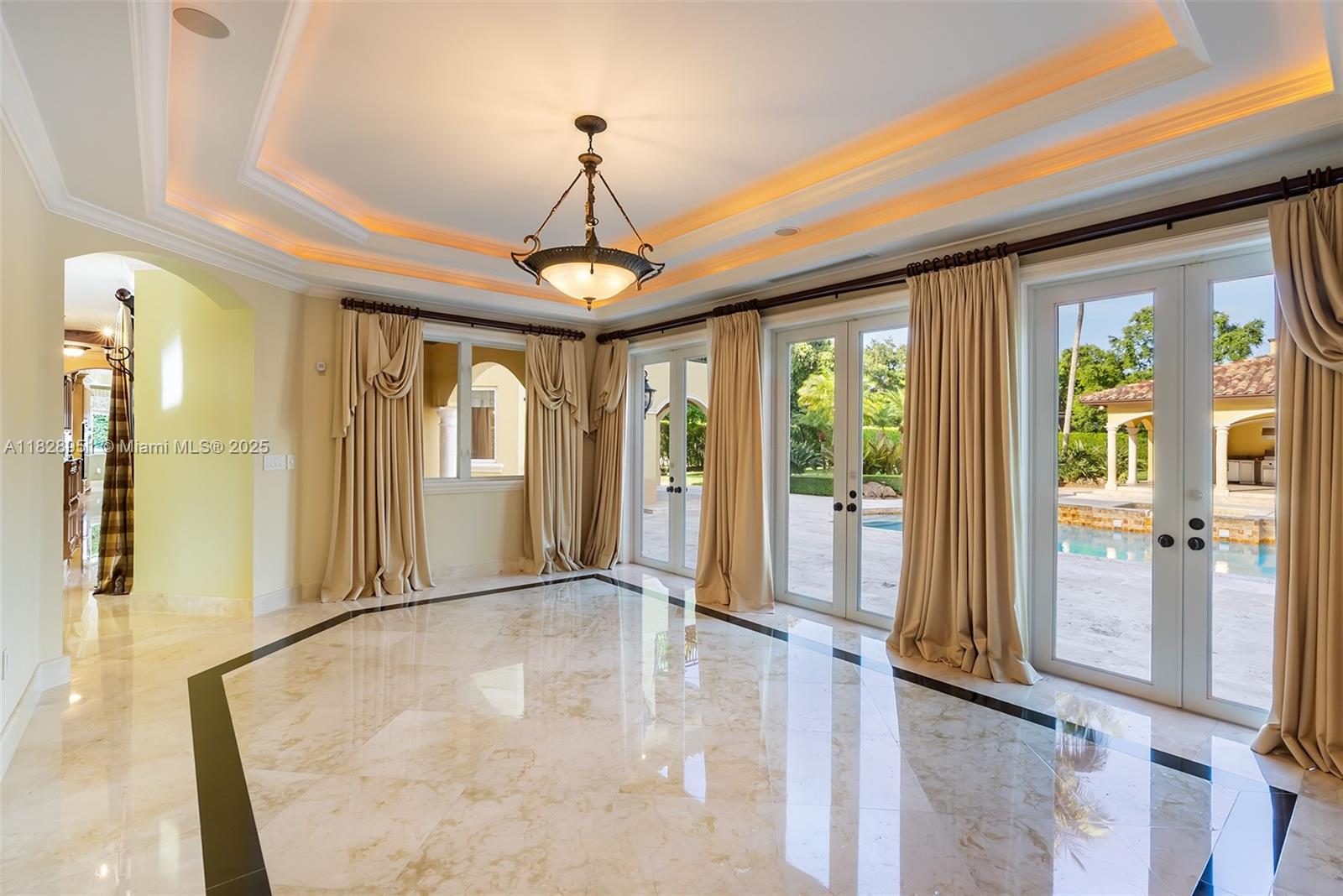 10851 SW 63rd Ave Pinecrest, FL 33156