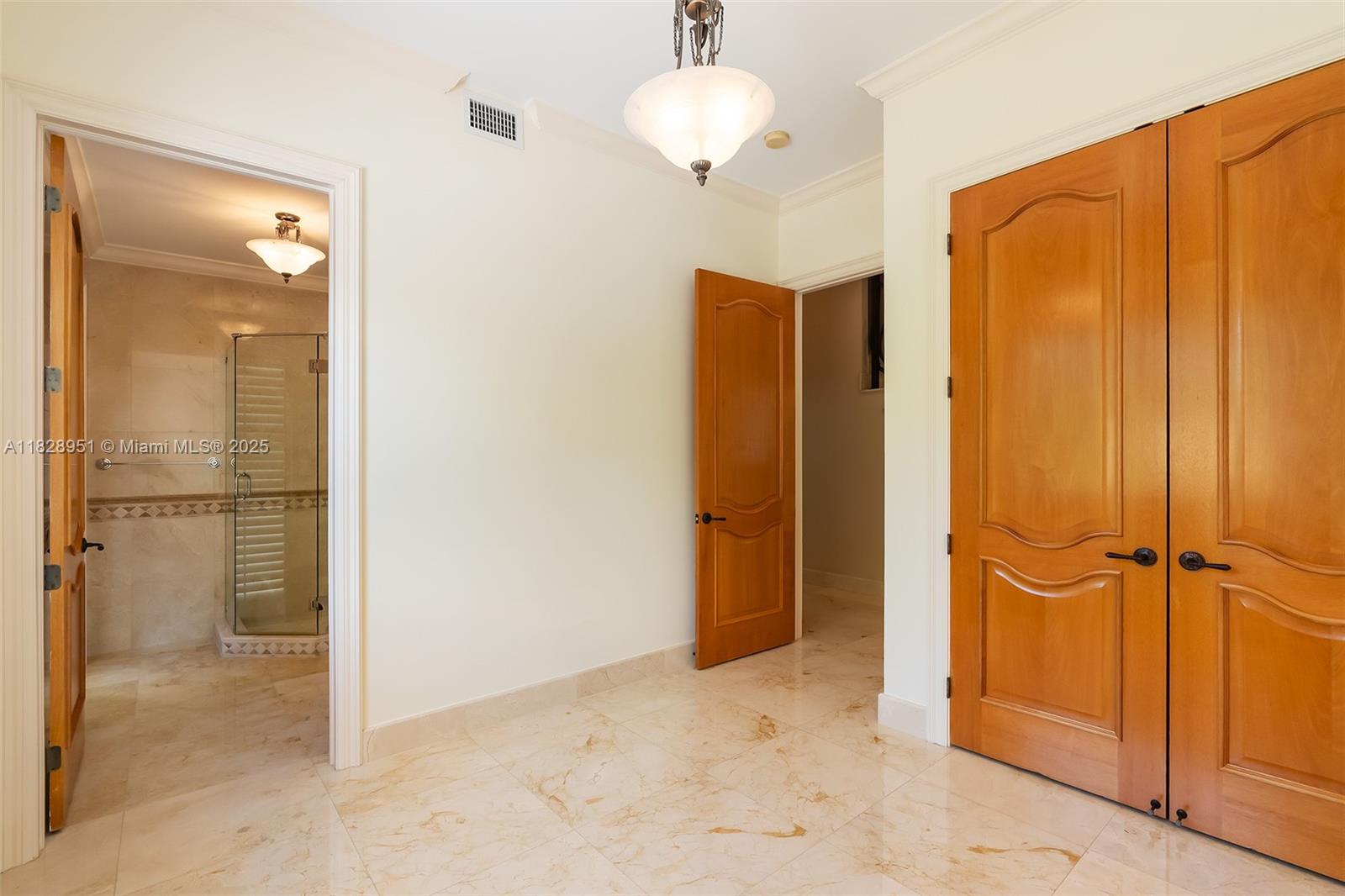 10851 SW 63rd Ave Pinecrest, FL 33156