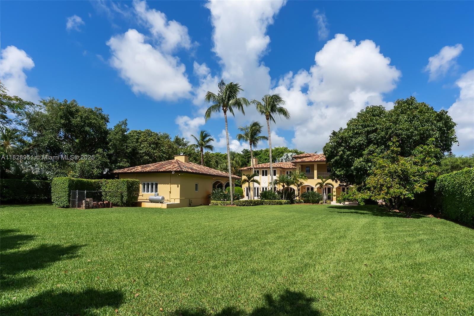 10851 SW 63rd Ave Pinecrest, FL 33156