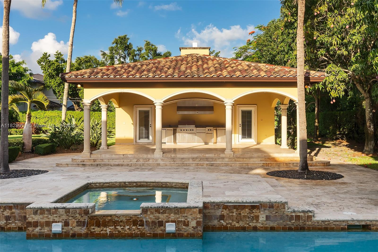 10851 SW 63rd Ave Pinecrest, FL 33156