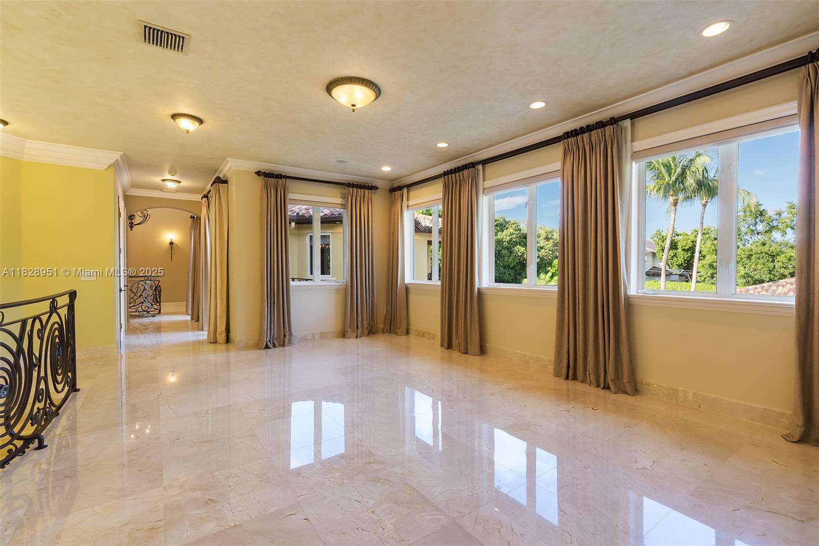 10851 SW 63rd Ave Pinecrest, FL 33156