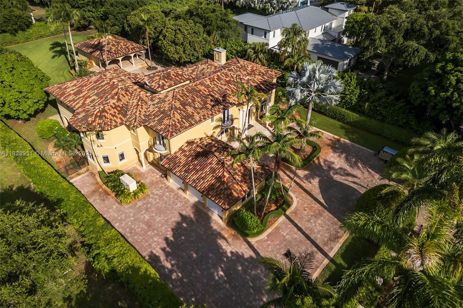 10851 SW 63rd Ave Pinecrest, FL 33156