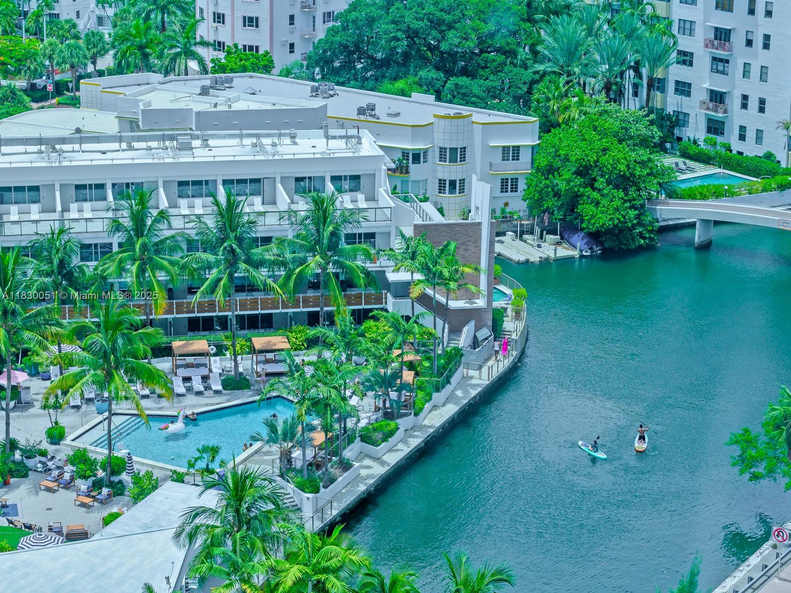 image Roney Palace Condo21