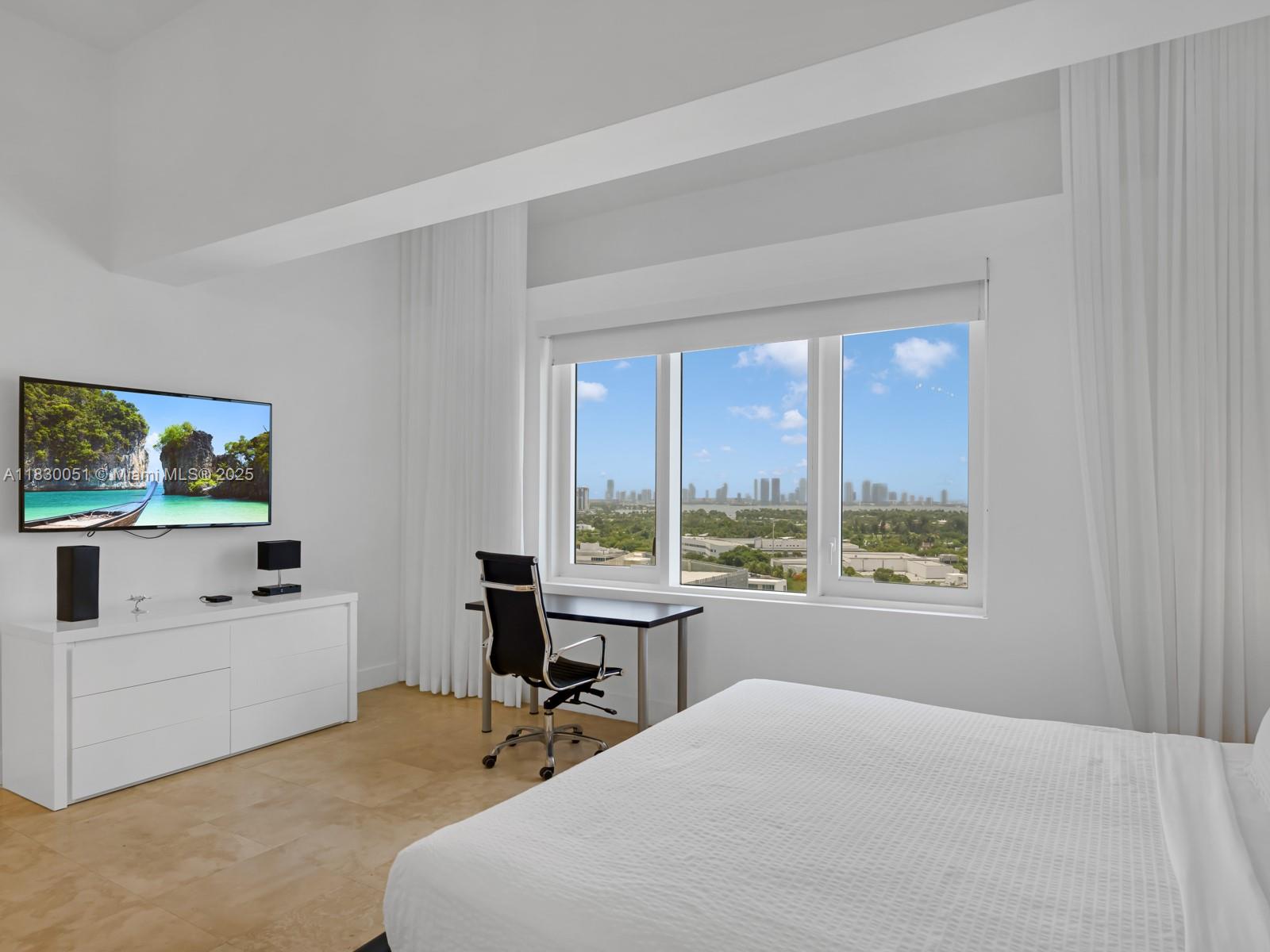 image Roney Palace Condo22