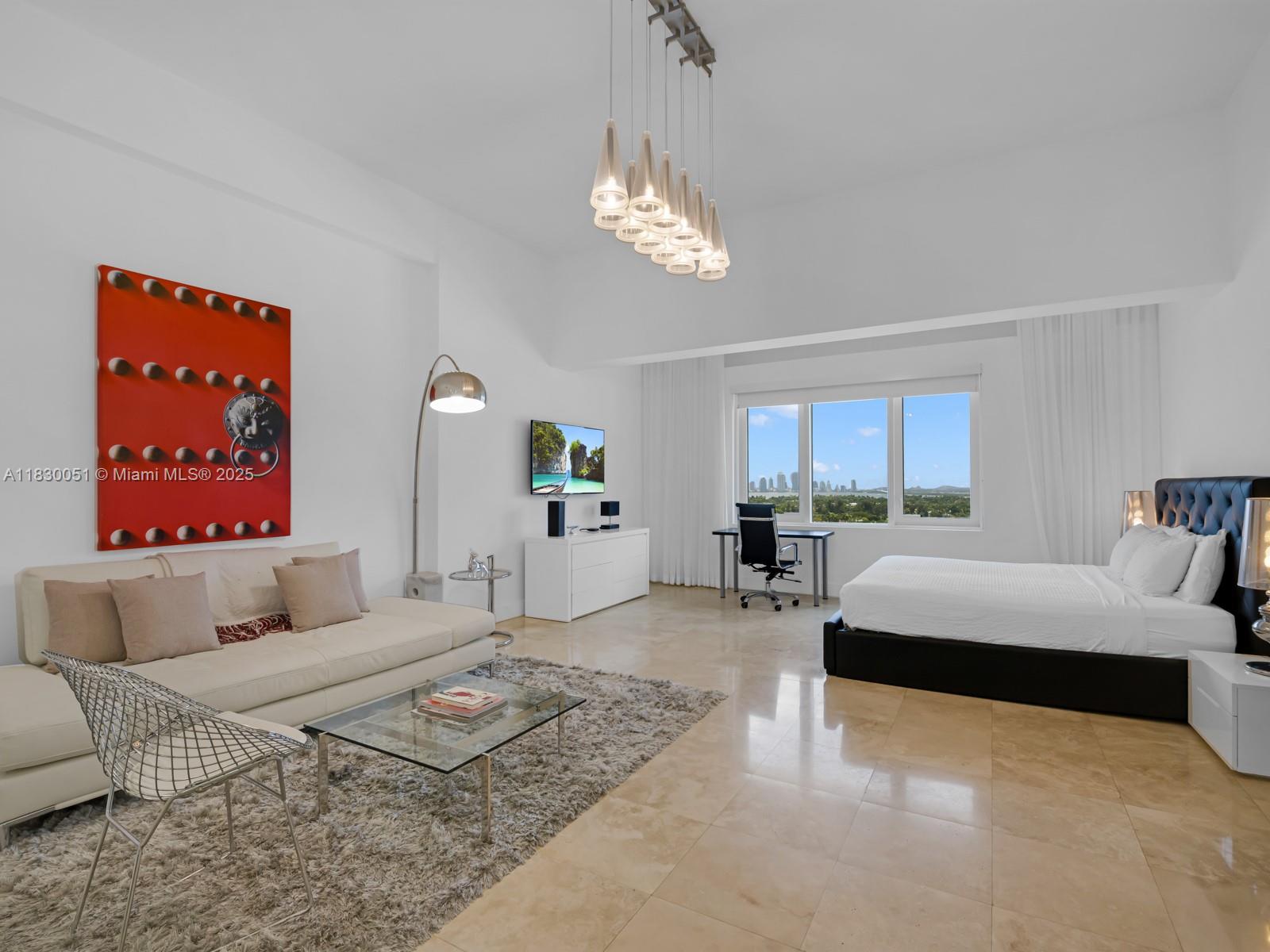 image Roney Palace Condo8