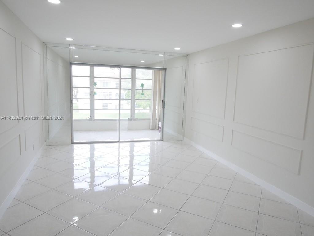 8891 Sunrise Lks Blvd #308