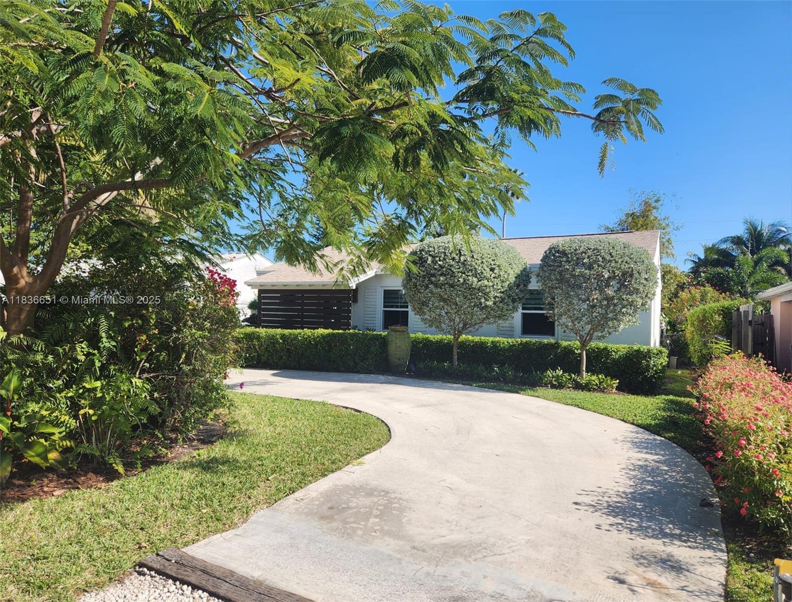 1324 NW 1st Ave #1324
