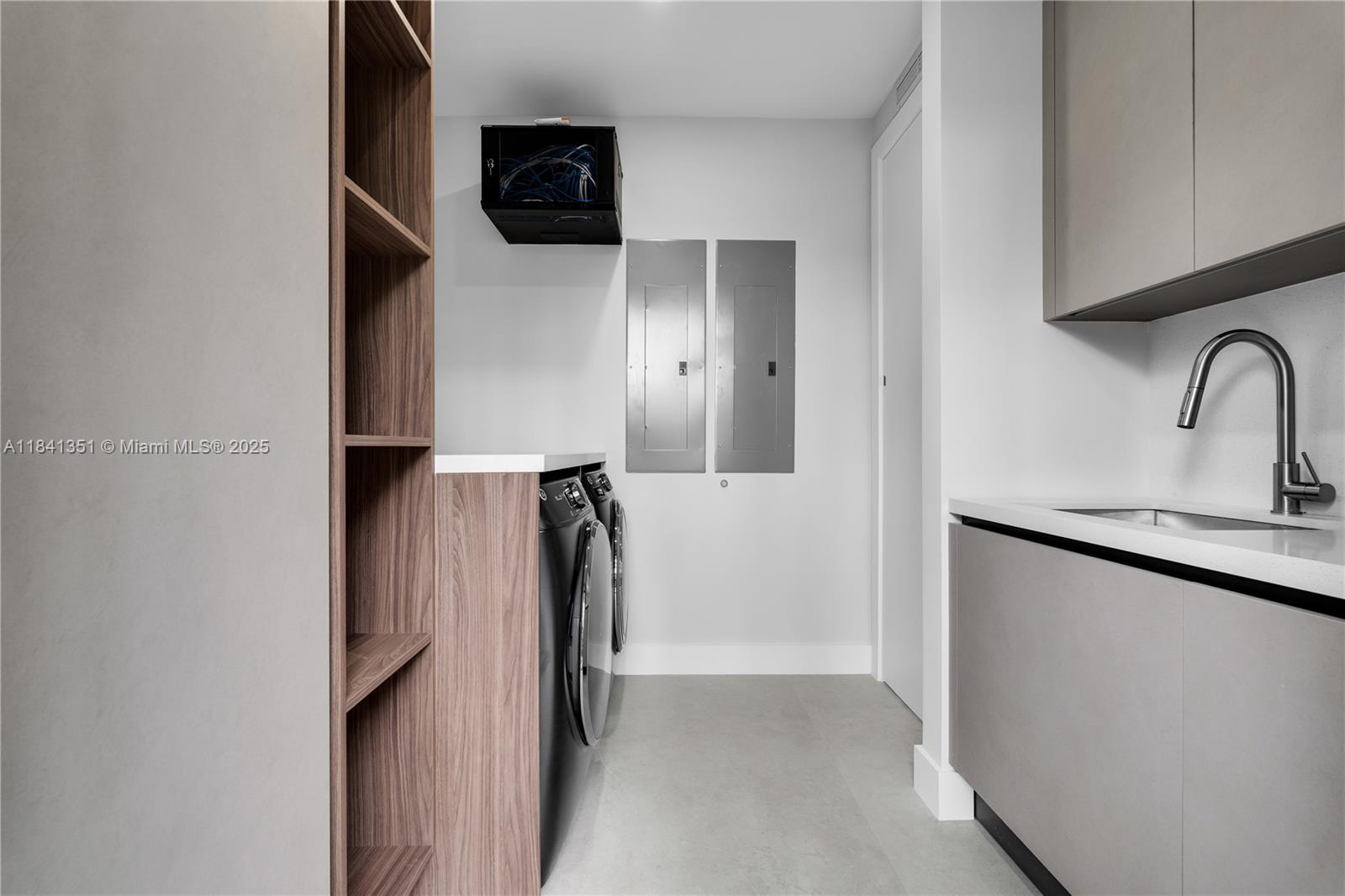 285 Woodcrest Rd Key Biscayne, FL 33149