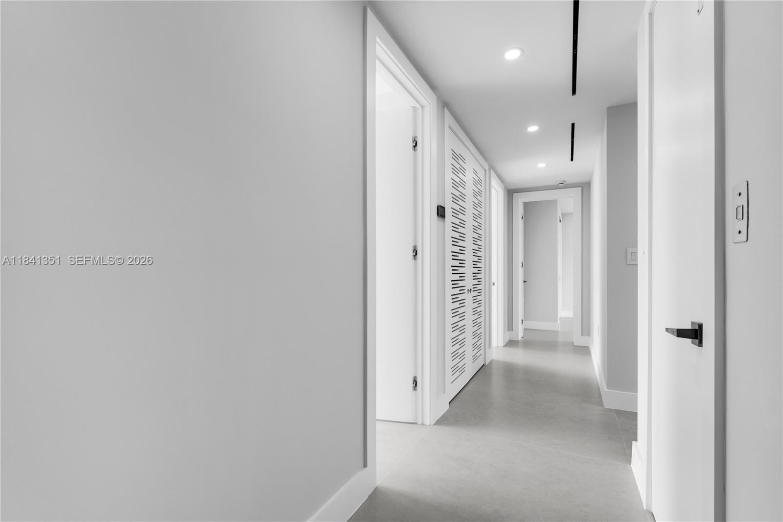 285 Woodcrest Rd Key Biscayne, FL 33149