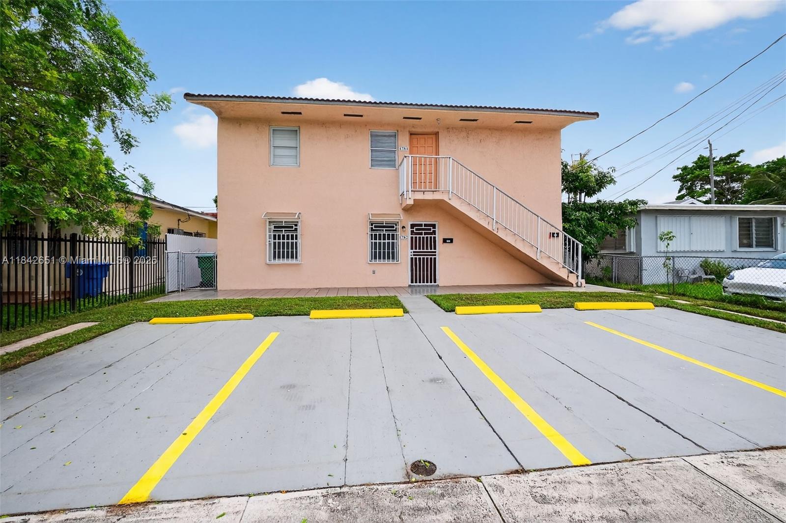 4782 NW Flagler Ter #1