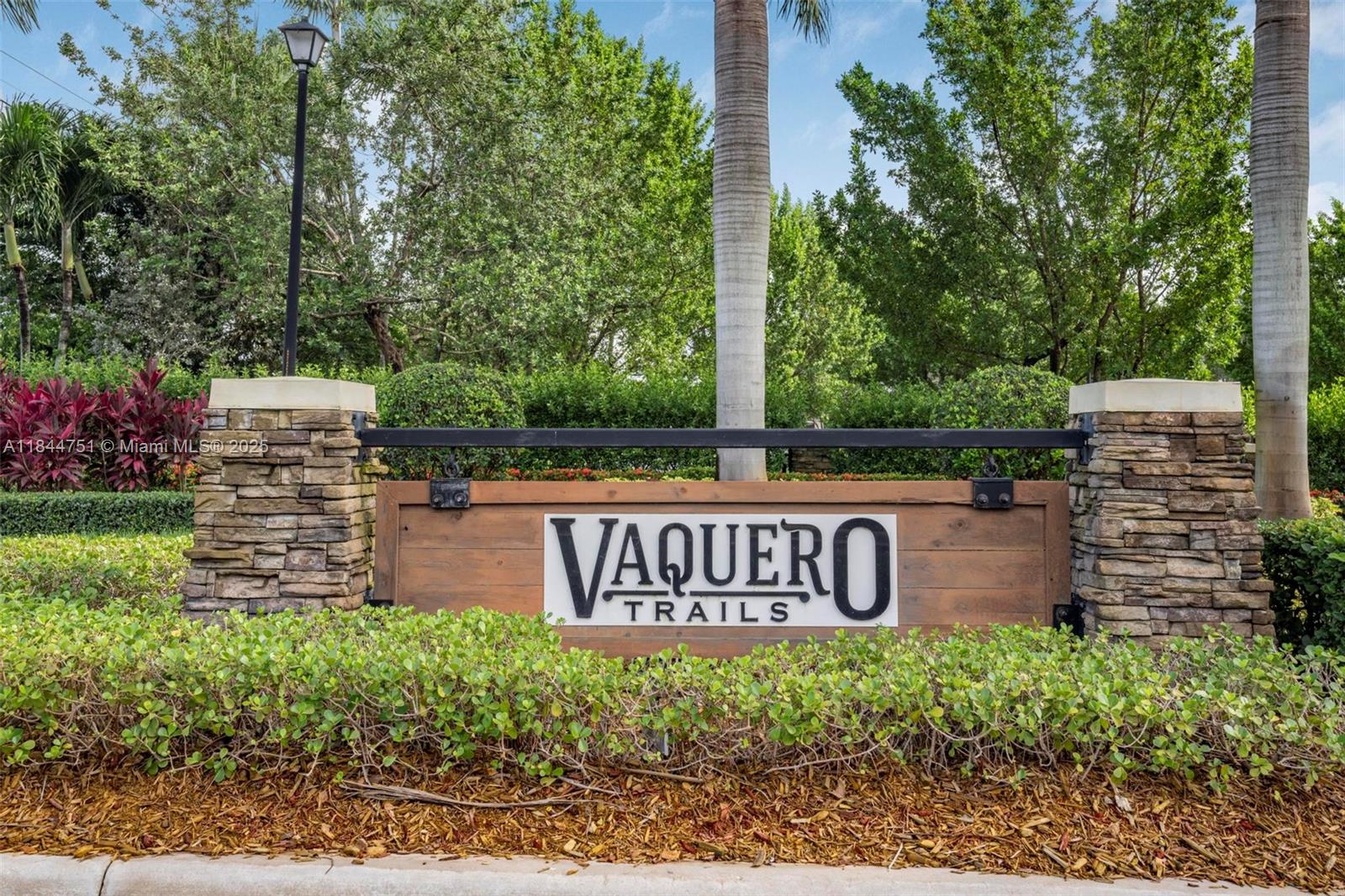 12125 S Vaquero Trails Dr
