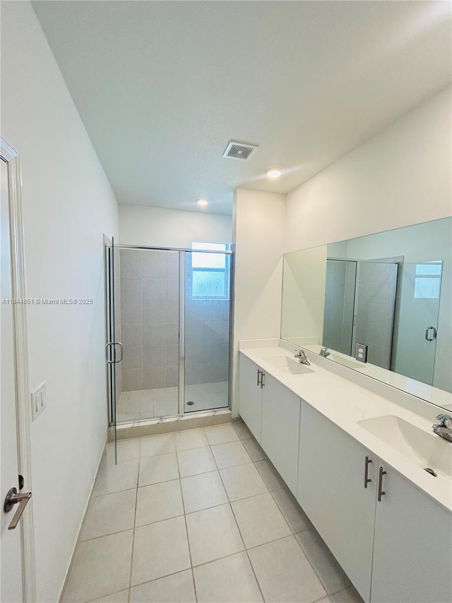 2617 SE 10th St Homestead, FL 33035