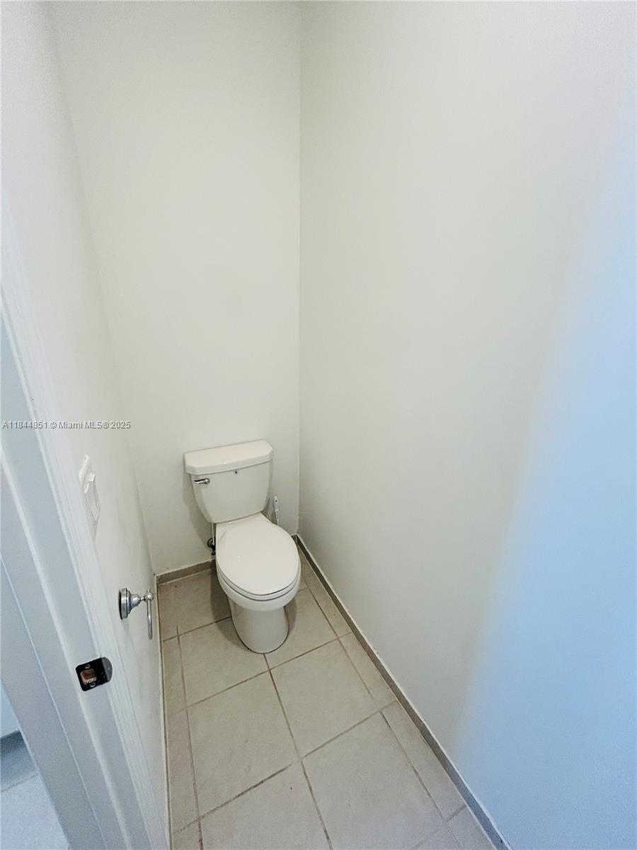 2617 SE 10th St Homestead, FL 33035