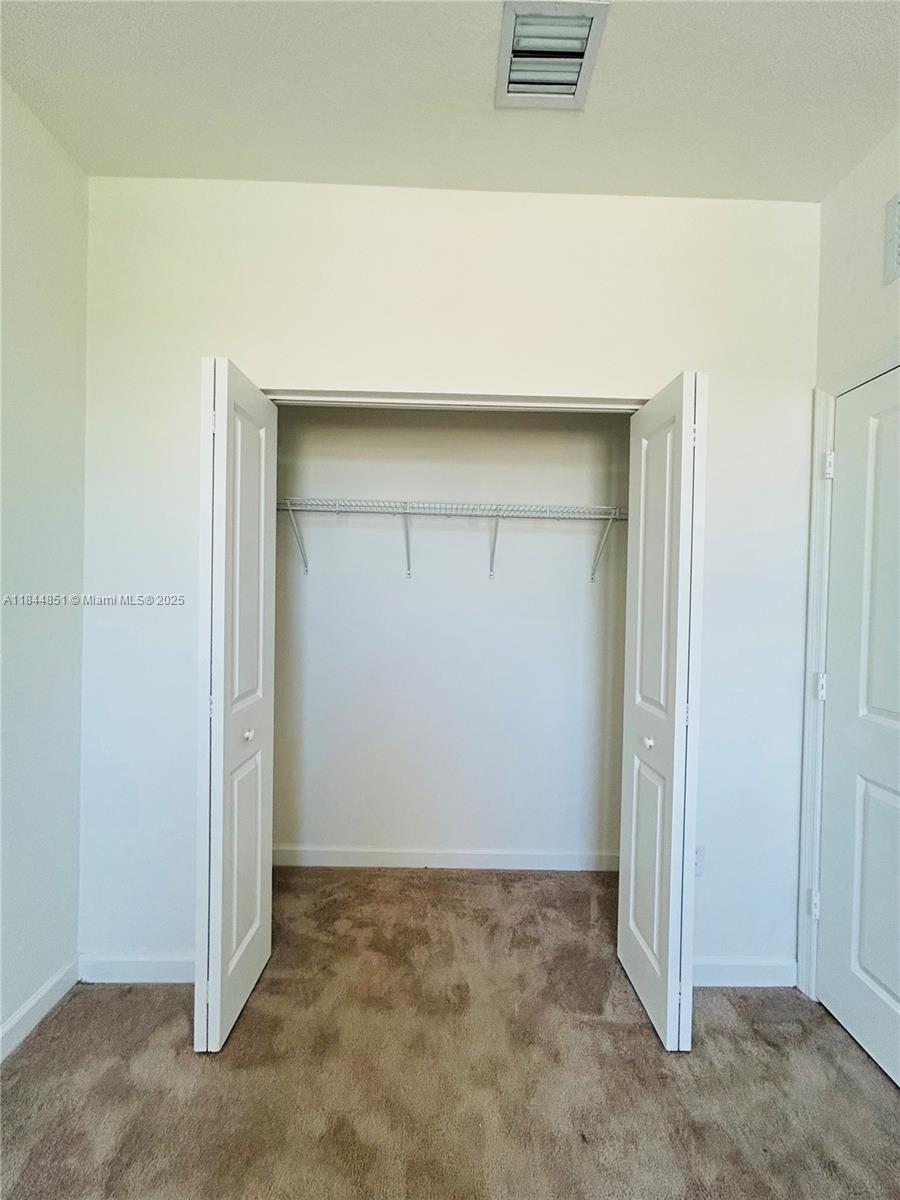 2617 SE 10th St Homestead, FL 33035