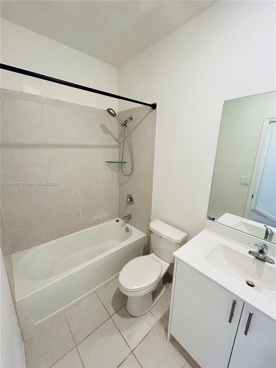 2617 SE 10th St Homestead, FL 33035