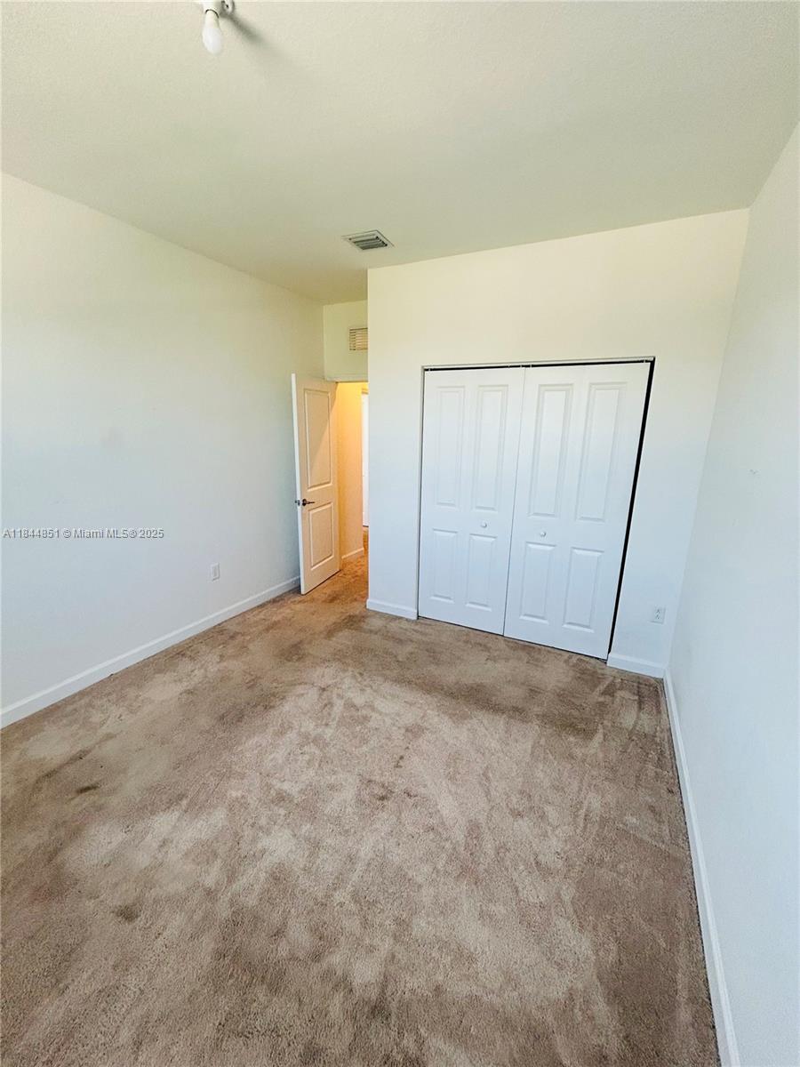 2617 SE 10th St Homestead, FL 33035