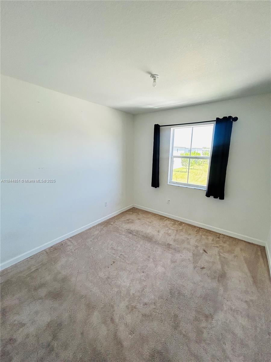 2617 SE 10th St Homestead, FL 33035