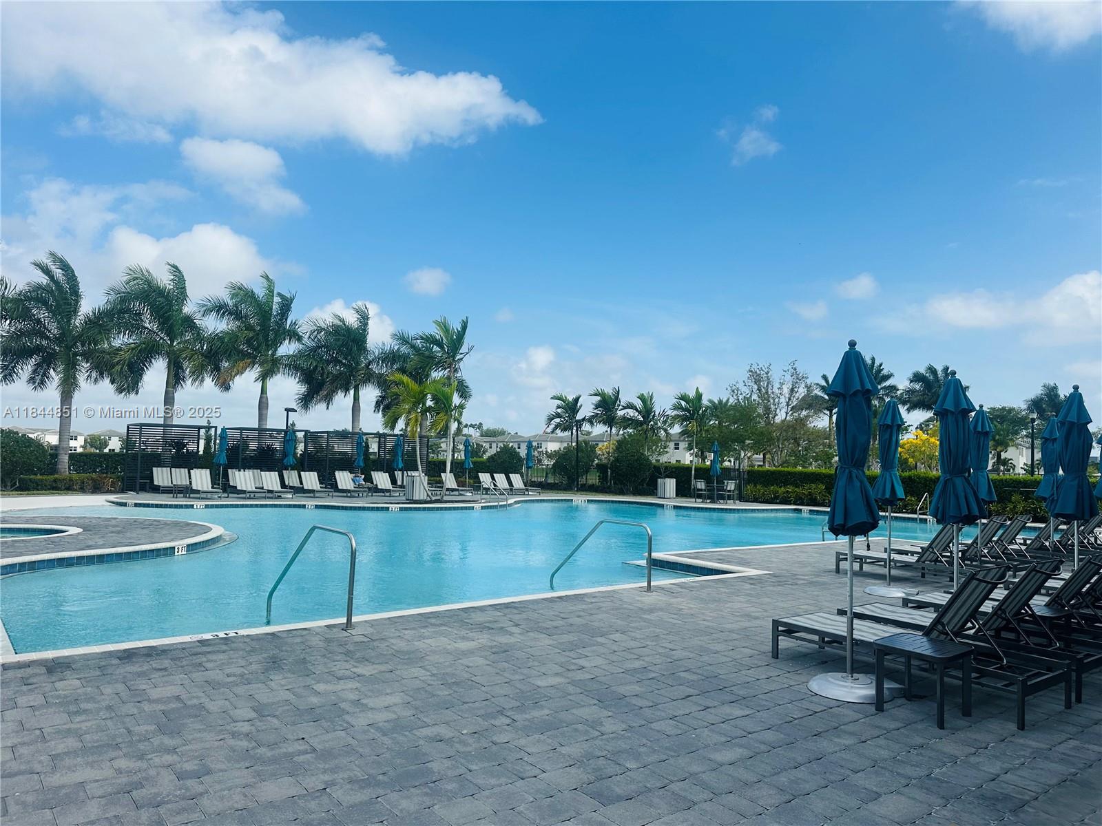 2617 SE 10th St Homestead, FL 33035