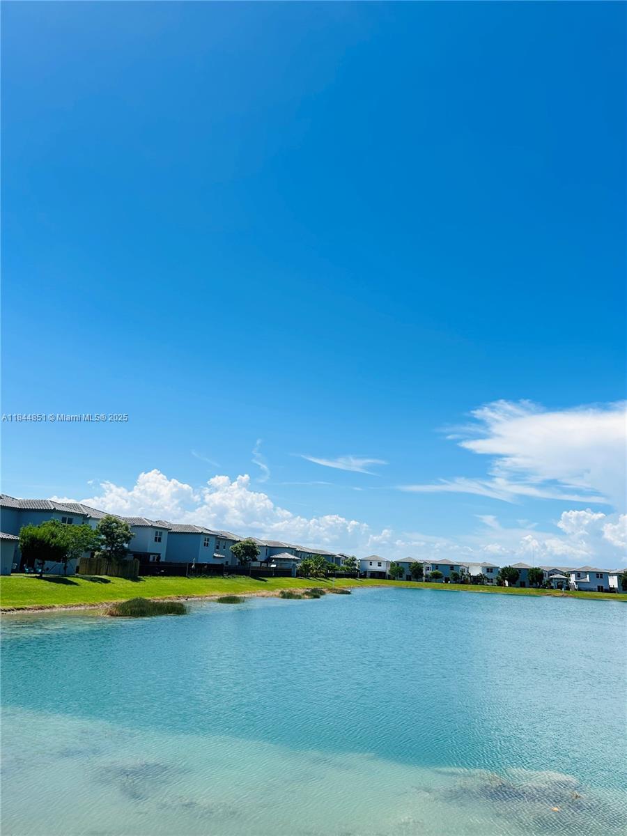 2617 SE 10th St Homestead, FL 33035