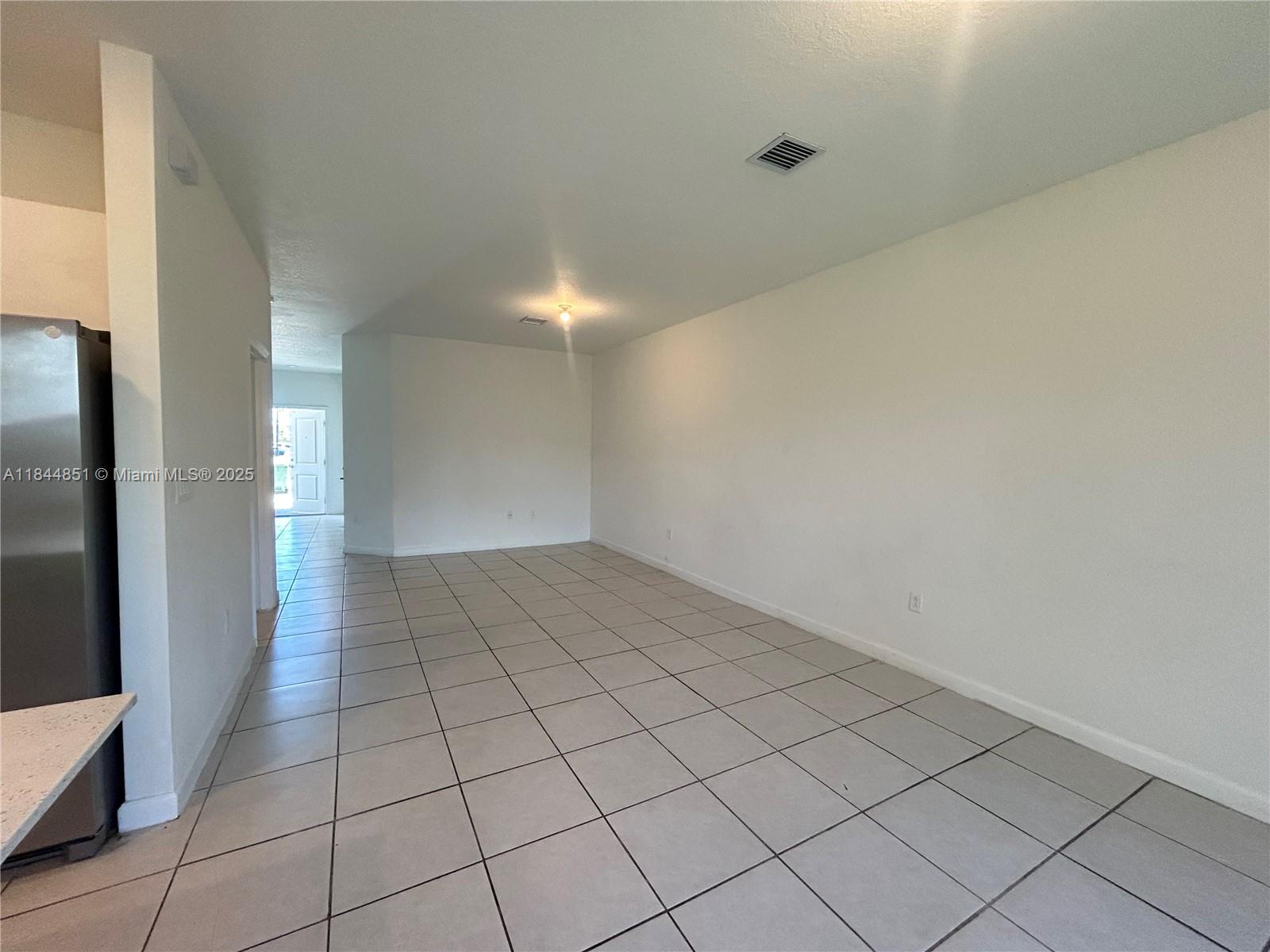 2617 SE 10th St Homestead, FL 33035