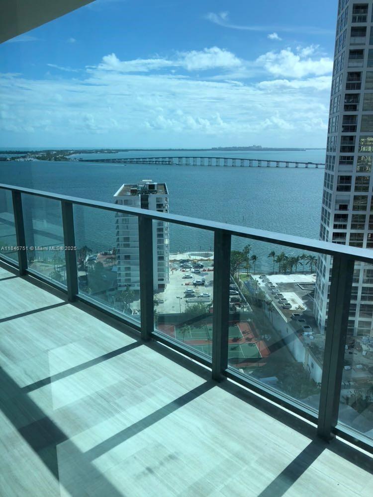 1451 Brickell Ave #2104