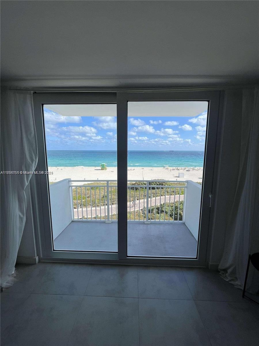 345 Ocean Dr #616