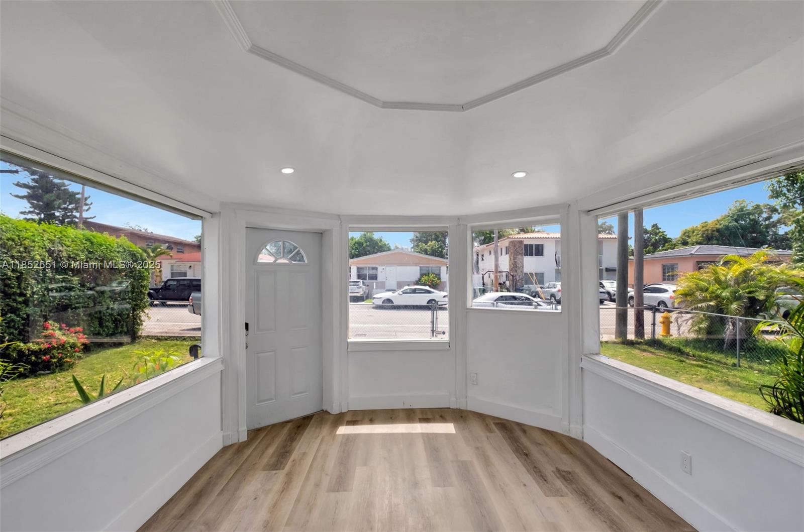 920 SW 8th Ct