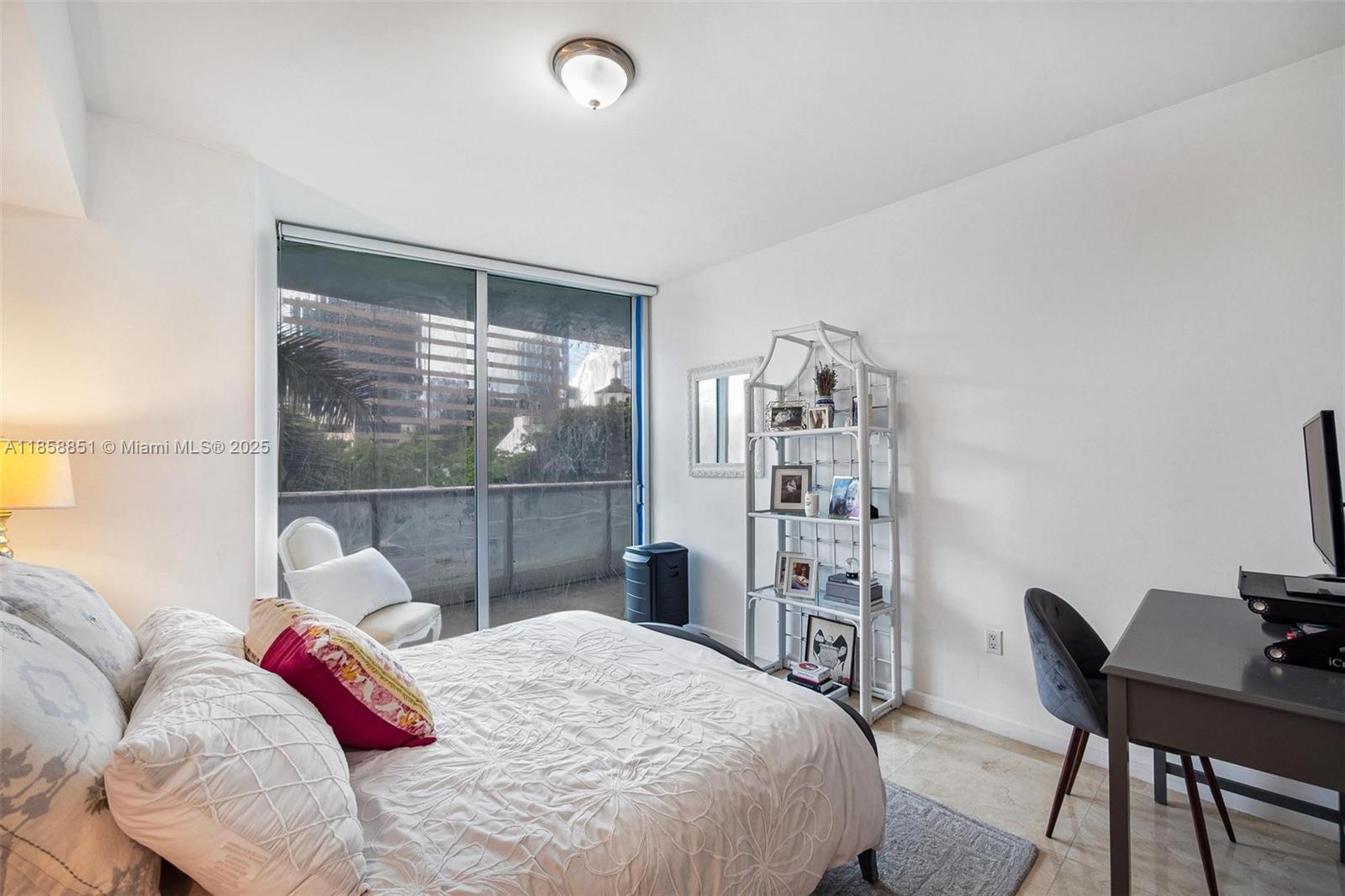 image Icon Brickell No Two10
