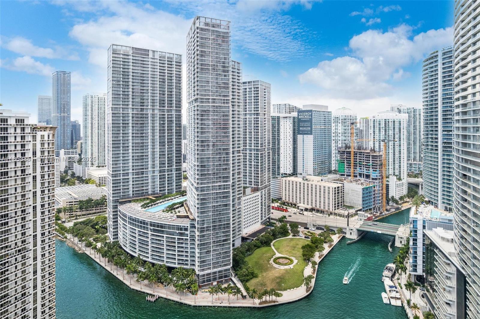 image Icon Brickell No Two22