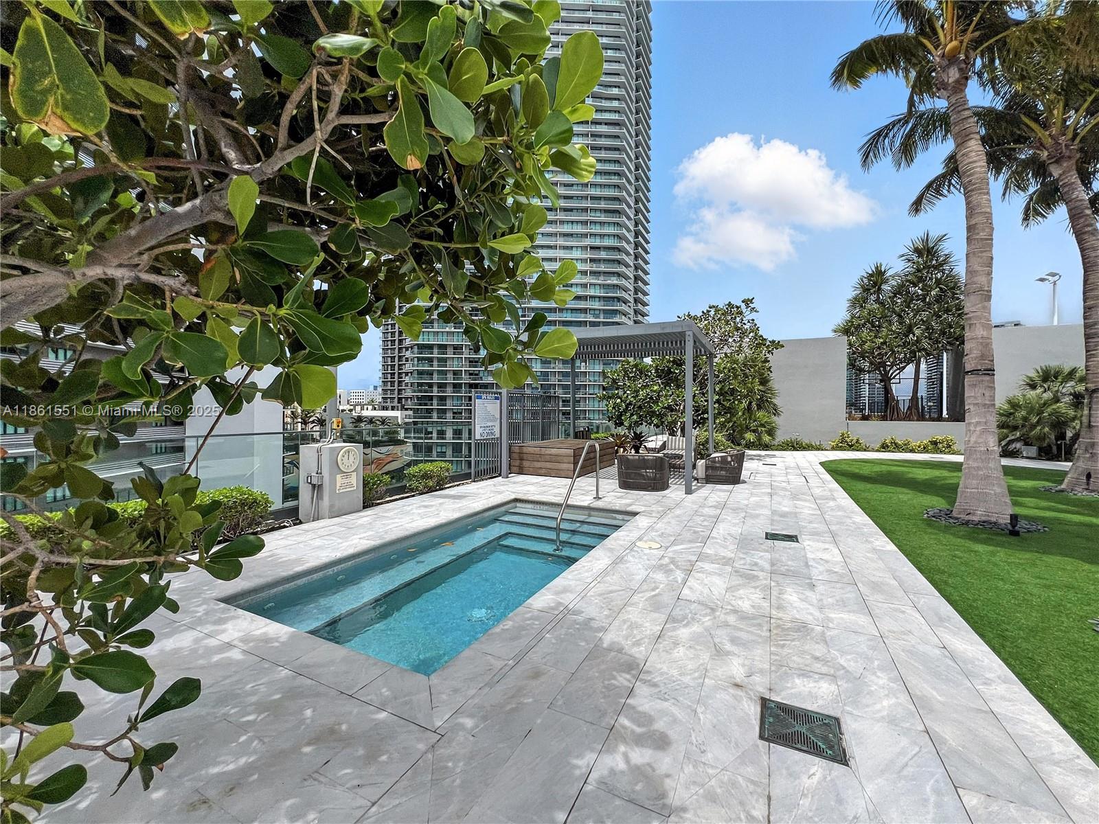 image One Paraiso Condo15