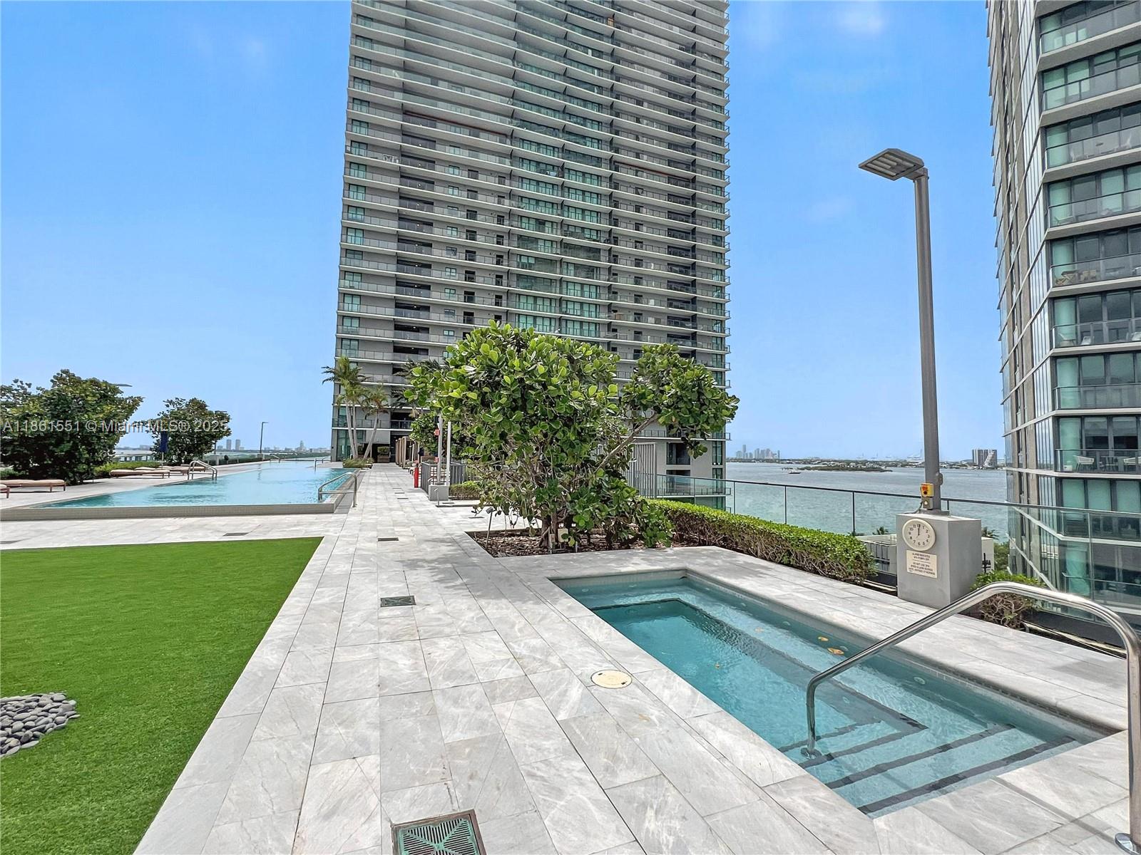 image One Paraiso Condo16